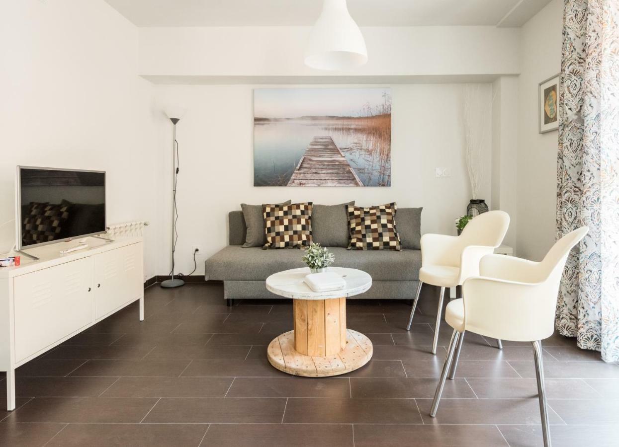 2 Habitaciones Apartamento Temporada En Lucero Madrid Esterno foto