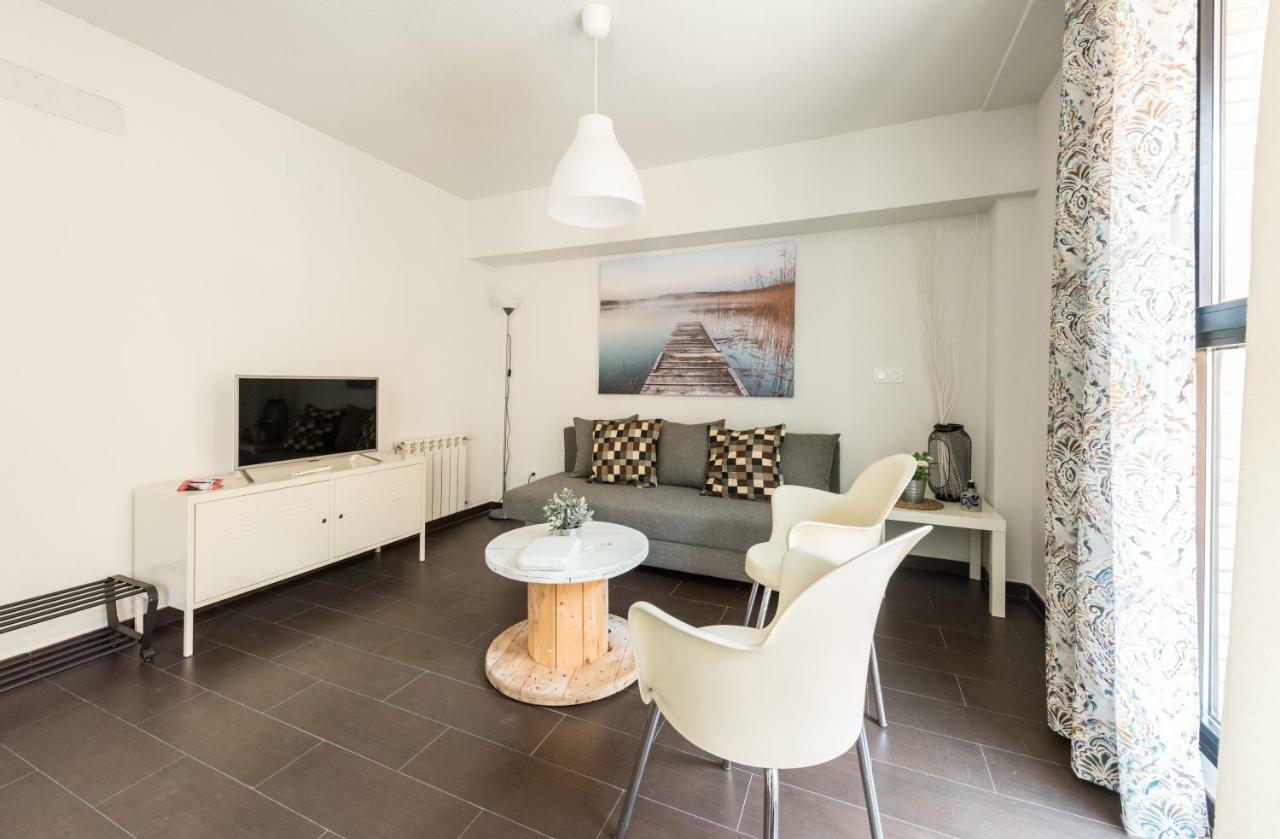 2 Habitaciones Apartamento Temporada En Lucero Madrid Esterno foto